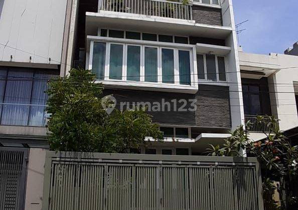 Jual rumah siap huni 3 lantai di puri indah jakarta barat 1