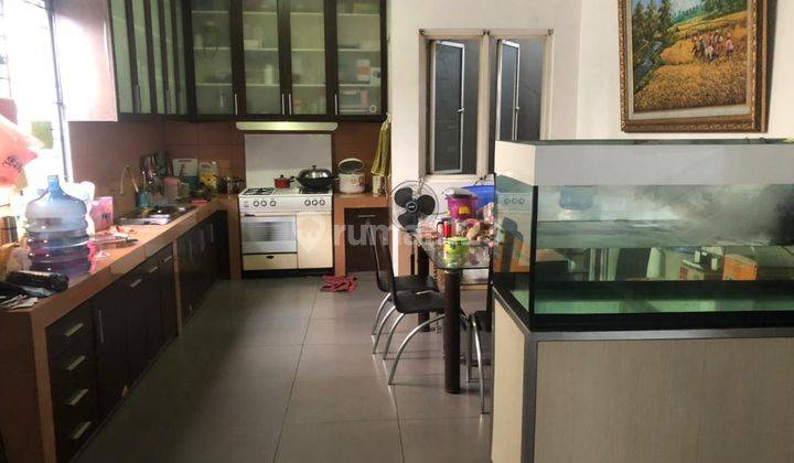 Dijual Rumah Lama Pinggir Jalan di Kedoya, Jakarta Barat 1