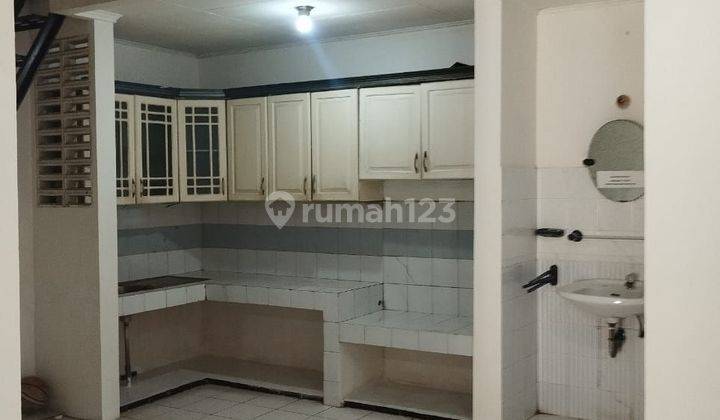 DISEWAKAN RUMAH 2 LANTAI DI PERUMAHAN CITRA 5, JAKARTA BARAT 1