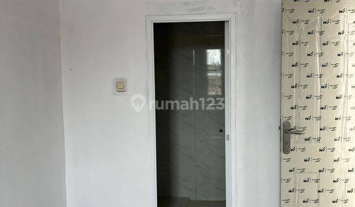 DIJUAL RUMAH 2 LANTAI BARU DIBANGUN DI SEMANAN, JAKARTA BARAT 2