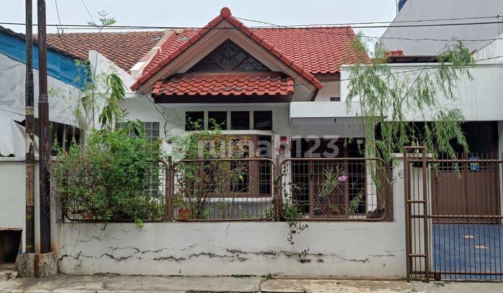 DIJUAL RUMAH SUDAH RENOVASI DI CITRA 2, JAKARTA BARAT