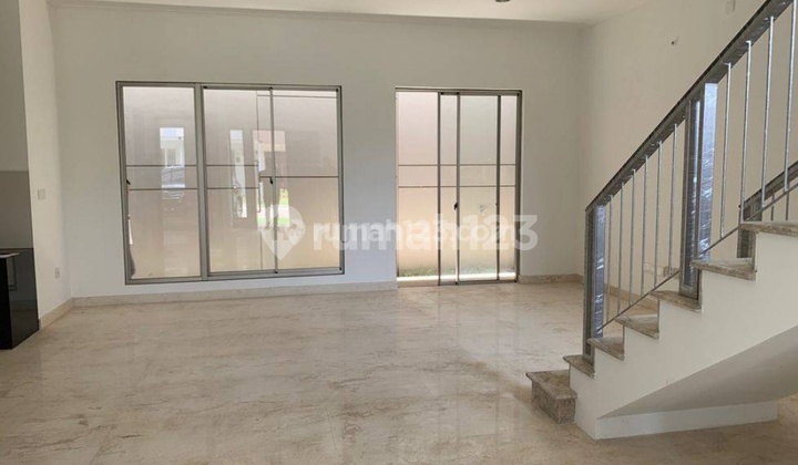 House in Golf Island  
Orchestra  
North Jakarta. New. Semi Furnished