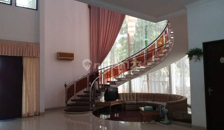 Rumah Hook di Sunter Bisma
Jakarta Utara. SHM. Hadap Timur - Selatan. Hitung harga tanah saja 23jt an per meter 1