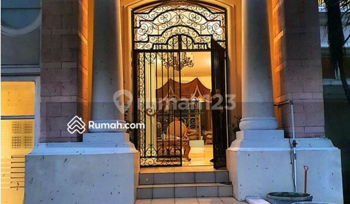 Harga Termurah.... Jarang Ada...turun Harga Dari 16m Jadi 13.5m Masih Nego. Rumah Mewah 3 Lantai. Di Layar Permai
pantai Indah Kapuk. Hadap Utara