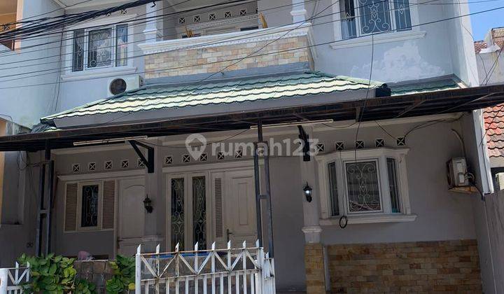 Rumah di Kelapa Gading
Jakarta Utara. 2 Lantai. SHM 1