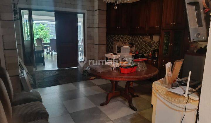 Rumah 2 Lantai di Tebet Barat
Jakarta Selatan 2