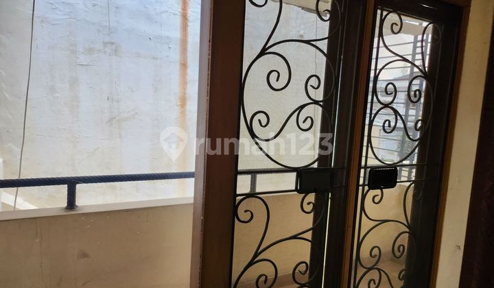 Rumah di Jln Kamboja Raya
Tomang
Jakarta Barat 2 Lantai. Hadap Barat. Cocok Untuk Usaha. Karena Lokasi di Jalan Raya. 2