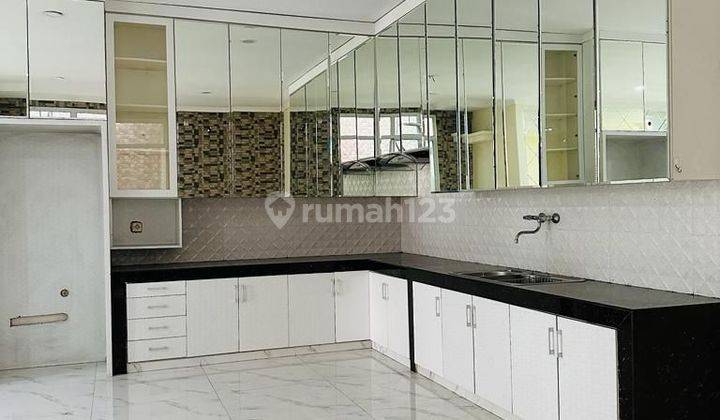 Rumah Hadap Utara di Amerika Latin
Green Lake City
Tangerang
Banten 1