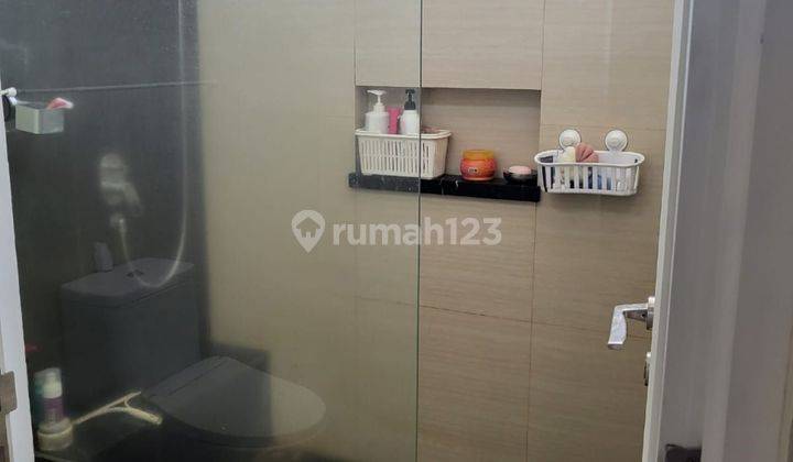 Rumah 2½ Lantai di Puri Mansion
Jakarta Barat Hadap Selatan  2