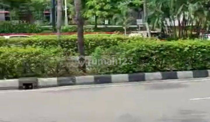 Hargs Dibawah NJOP. Tanah di Jalan Yos Sudarso
Kelapa Gading Barat
Jakarta Utara. Are Komersil Cocok Untuk  Perkantoran, Rumah Sakit, Hotel 1