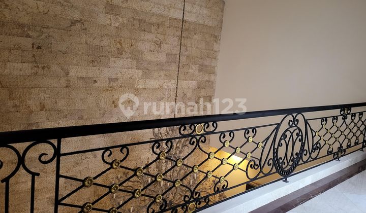 Rumah di Permata Buana
Jakarta Barat. Bagus. Hadap Selatan Rumah di Permata Buana
Jakarta Barat. Bagus. Hadap Selatan