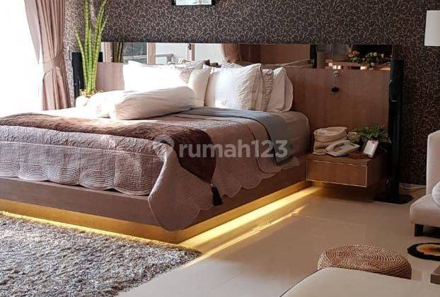 Rumah 2½ Lantai . Full Furnish di Permata Buana
Jakarta Barat 1