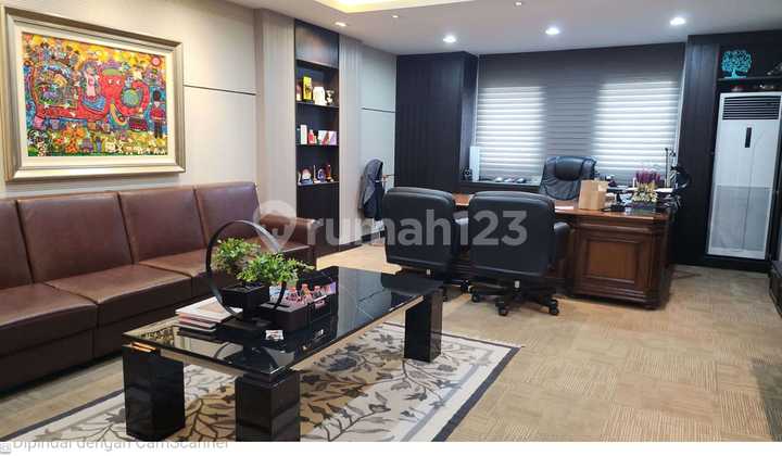 Ruko Siap.pakai....Harga Termurah....... Jarang Ada....Ruko Gandeng 3 (4 Lantai) Ruko Mewah Full Renovasi, Rapih dan Terawat. Siap Pakai . Boleh Beli 2 Ruko Saja @5 Milliar