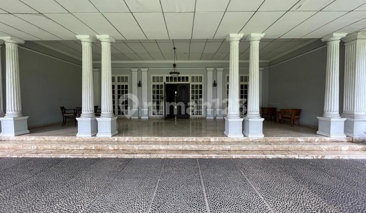 Rumah Bagus di Ulujami Jakarta Selatan Ada Swimming Pool 2