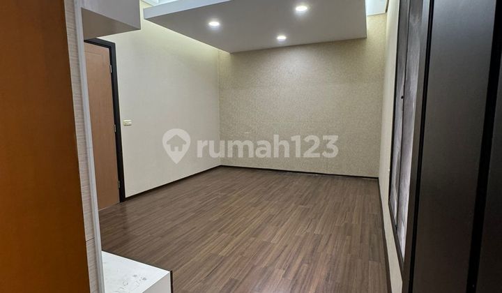 Rumah Bagus Minimalis View Taman di Grisenda 2