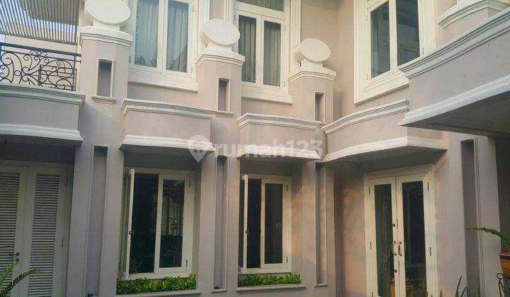 Rumah Mewah 2 Lantai. Di Banjar Wijaya 2