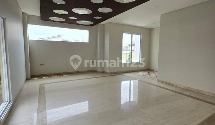 Rumah Brand New di Golf Island Pik