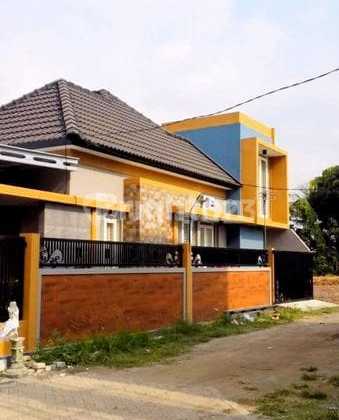 Rumah Hook 2 Lantai Bagus Area Ikan Ikan Malang