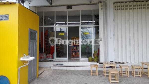 Strategic Shop House 173m² Land Area in Bakalankrajan Sukun 2
