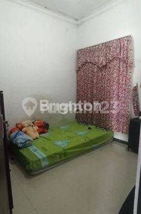 Rumah Dekat Taman Di Jual 2