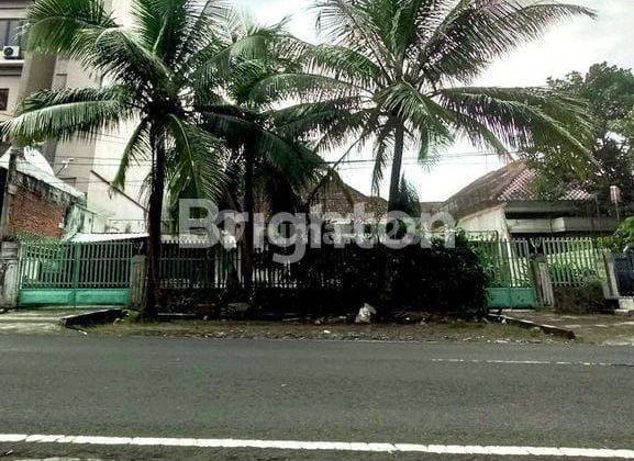 Dijual Rumah Luas Di Jalan Guntur, Selangkah Menuju Jalan Besar Ijen Dan Pasar Oro - Oro Dowo Kota Malang 1