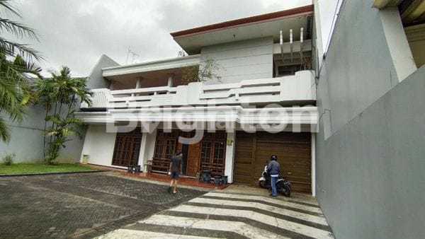 Rumah Mewah + Lahan Luas di Tengah Kota Malang | Nilai Tanah Dominan | Upside Tinggi