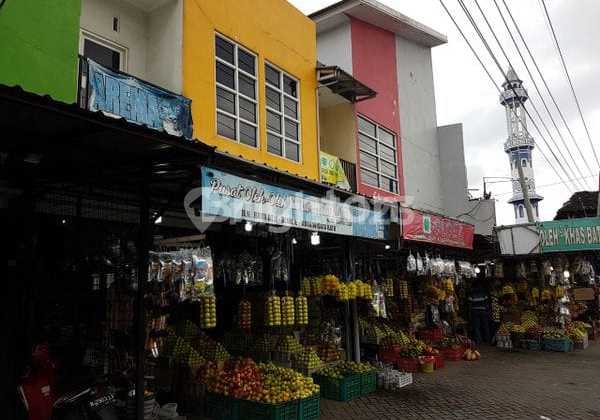 4-Story Shop House on Jl Ir Soekarno, Beji, Junrejo Sub-district, Batu 4-Story Shop House on Jl Ir Soekarno, Beji, Junrejo Sub-district, Batu