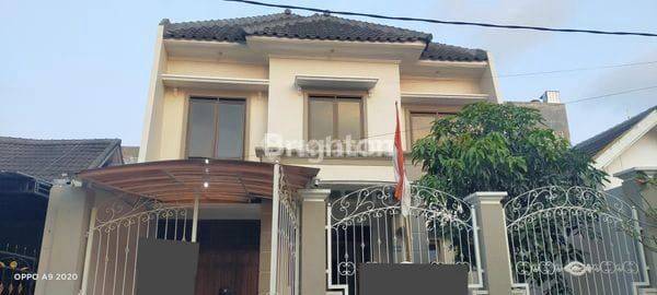 Dijual cepat rumah bagus 2 lantai  di Griyashanta  1