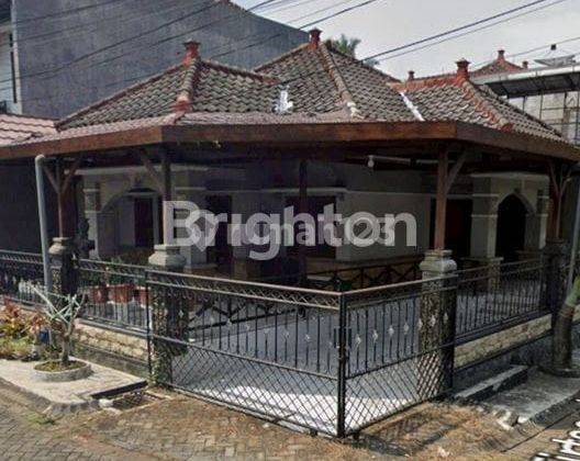 Disewakan Rumah Luas Semi Furnish Area Sukun Kota Malang 1