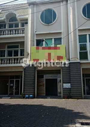 For Rent 3-Story Shop House in Arjosari Shopping Complex Area