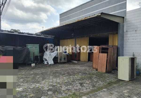 Shop House + Large Land 0 Main Road Large Vehicle Access Area Sukun Shop House + Large Land 0 Main Road Large Vehicle Access Area Sukun