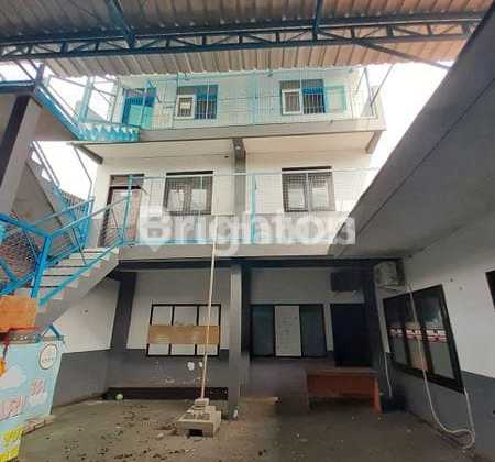 Butuh Segera Tersewa. Gedung Tempat Usaha 4 Lantai Strategis 2