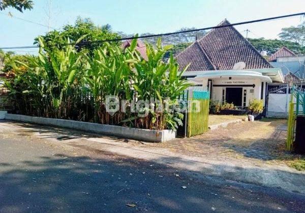 Rumah Kolonial Di Oro-oro Dowo Malang Strategis 1