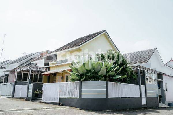 Rumah Hook Di Bakalan Krajan Sukun Kota Malang 
 1