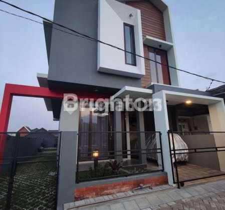 Beautiful 2-Story House with Spacious Yard, Perfect for Homestay