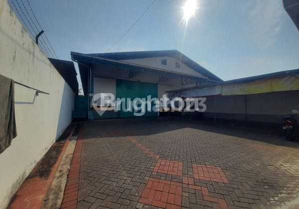 Warehouse for Rent, Clean and Ready to Use.