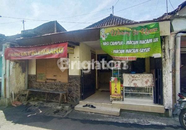 Affordable Strategic House in the Center of Malang City, Good for Building a Boarding House 1