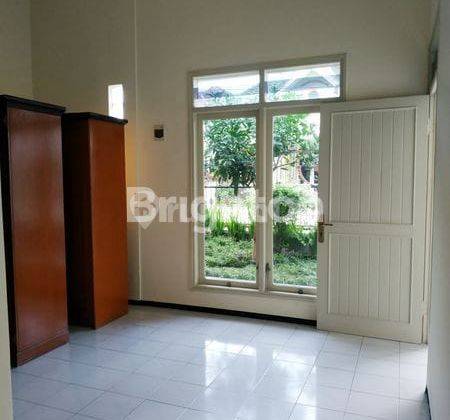 Rumah 1 Lantai, Siap Huni, Semi Furnished, Taman Sulfat, Malang 2