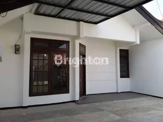 Rumah
 Minimalis Dengan Kondisi Terawat Baik Araya 1