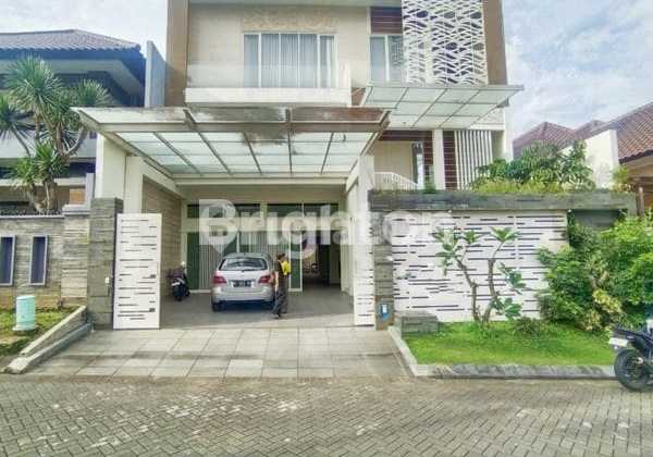 Rumah Mewah Full Furnished Istana Dieng Malang