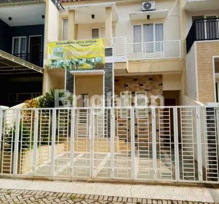 Villa Pusat Kota Batu Panorama Full Furnished