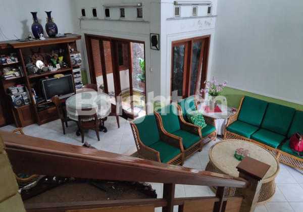 Boarding House for Sale in the Flower District 2