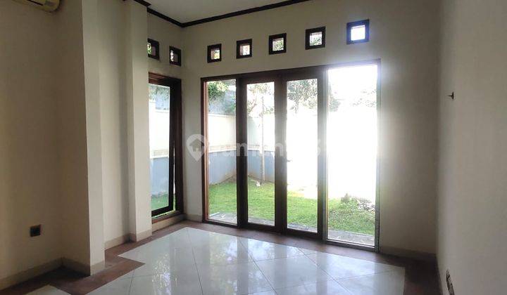 Dijual Rumah Besar di Setrasari Kulon Raya Bandung Utara 8