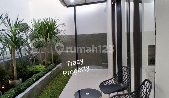 Rumah Mewah Spek Granit di Manyaran 2