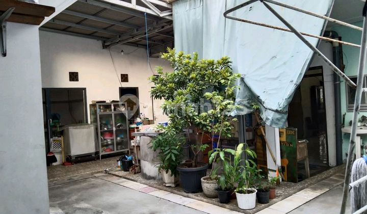 Rumah Dijual Strategis Pusat Kota Rumah di Jl. Kenconowungu Tengah V No.8, Karang Ayu, Semarang Barat, Kota Semarang, Jawa Tengah, Indonesia, 50149, Kenconowungu 1