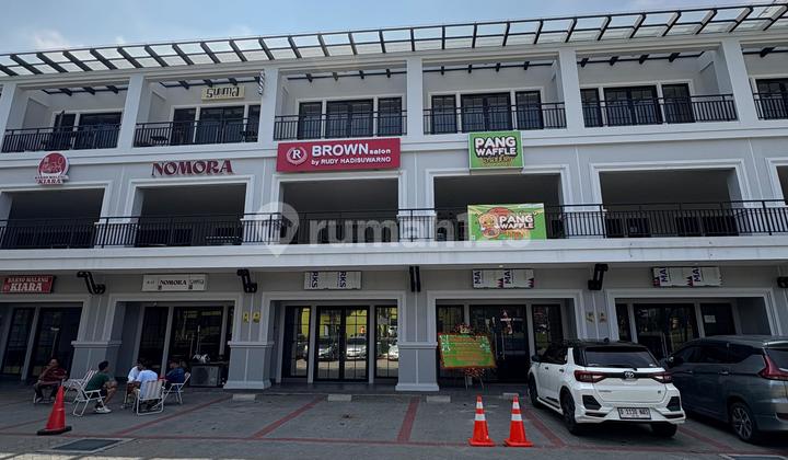 New 3-Floor Shop House for Rent at Kiara Artha Park New 3-Floor Shop House for Rent at Kiara Artha Park