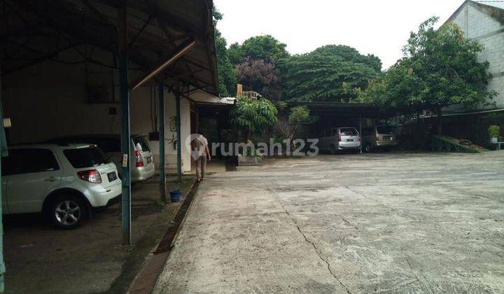 Rumah luas di Kramat Jati 2