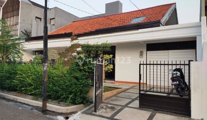 Rumah nyaman gudang peluru tebet jakarta selatan 1