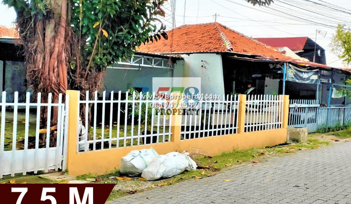 RUMAH ORIENTASI TANAH dekat JL. GAJAH RAYA, GAYAMSARI, SEMARANG 1