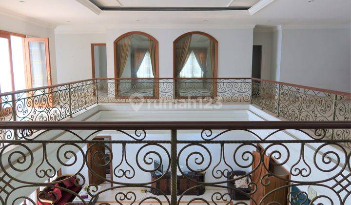 Rumah Mewah Mega Kuningan Jakarta Selatan 10